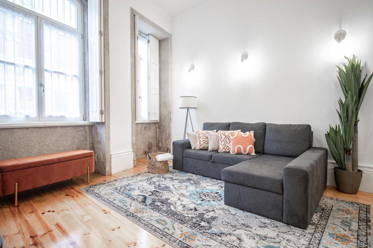Wonderful Downtown Studio By Lovelystay بورتو المظهر الخارجي الصورة